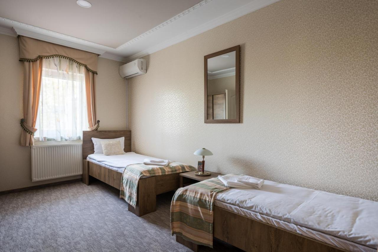 Hotel Bibic Es Tueskevar Etterem Es Horgaszto